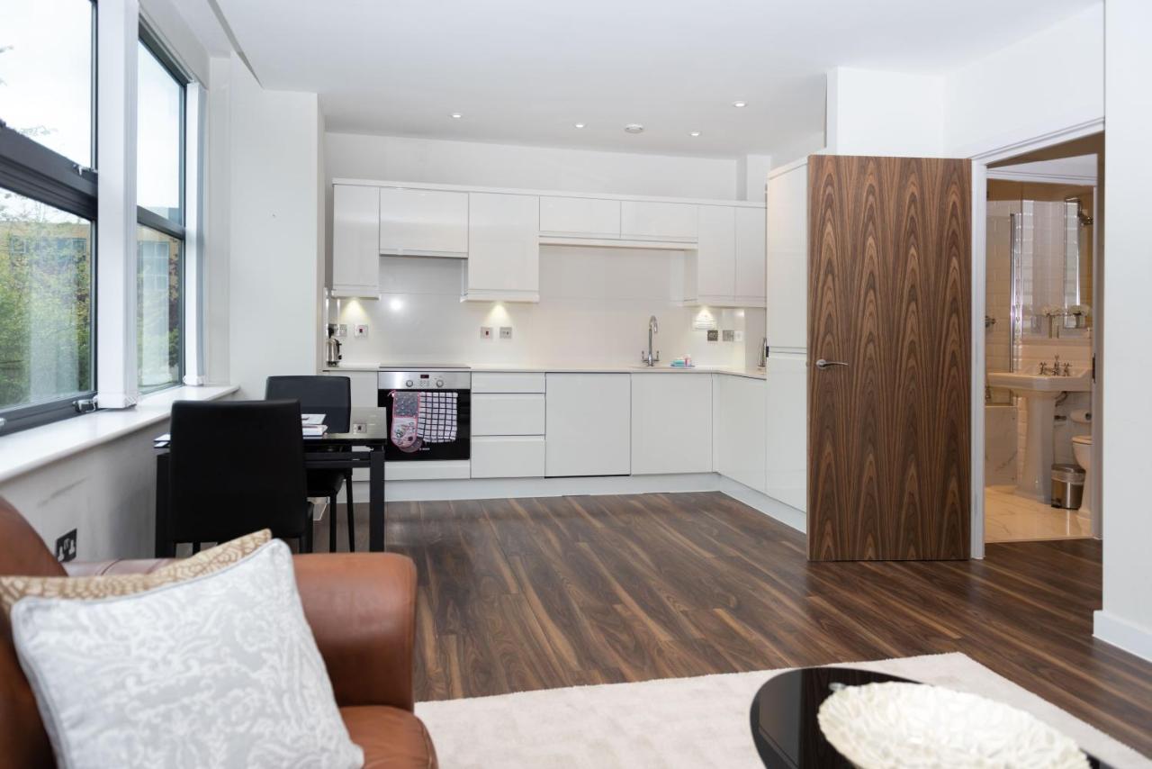 City Stay Apartments - Centro Milton Keynes Exteriör bild